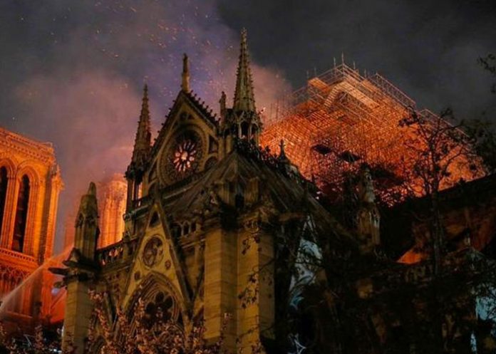 paris-_1SiWShn fotos