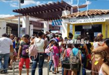 Familias de Oriente y Occidente de Nicaragua visitan Parque Acuático