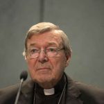 Cardenal Pell regresa a Roma tras ser absuelto de cargos de pederastia roma