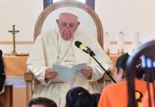 Papa «pide perdón» a gitanos por la discriminación que han sufrido vaticano