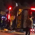 Autobús se estrelló contra otros vehículos matando a 14 personas peru