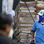 Perú descarta vuelos internacionales por repunte de contagios de virus peru