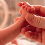 Mexicanos luchan por operar a fetos dentro del vientre que tengan malformaciones