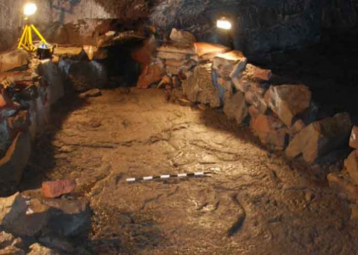 islandia, cueva, vikingos, fin del mundo,