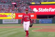 JC descontrolado y derrotado por Atléticos jc ramirez