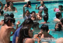 Familias se refrescan en Xilonem y Xiloá balnearios populares