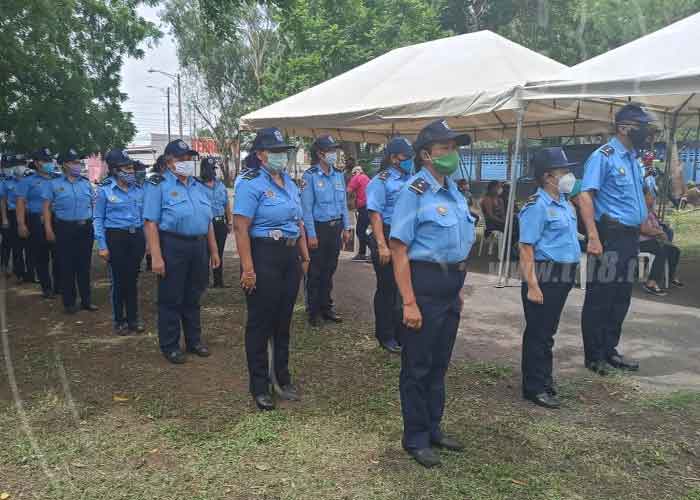 placa-mujer-managua-3 nicaragua