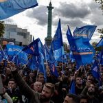 Policías franceses protestan por suicidios y condiciones laborales francia