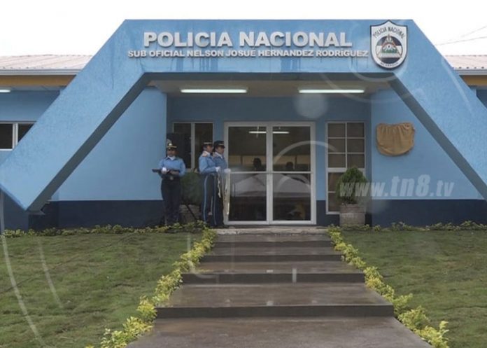 policia-rio-blanco-01 nicaragua