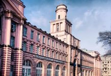 Se derrumba el techo de un edificio universitario en Rusia rusia