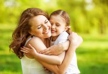 Escuchar la voz de mamá produce la misma sensación que un abrazo estimulos del cerebro