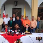 Gobierno de Costa Rica con temores en negociación por crisis fiscal costa rica