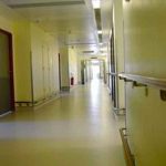 Portero de un hospital es acusado de 84 delitos sexuales en Londres londres
