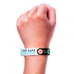 ¿Te han puesto droga en tu bebida? Con este brazalete puedes descubrirlo pulsera