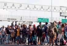Caravana migrante ve difícil entrada a EE.UU. estados unidos
