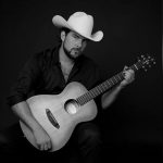 Jerry Bazúa estrena novia mexico