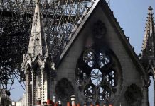 Hallan en buen estado a un querubín de la bóveda de Notre Dame paris