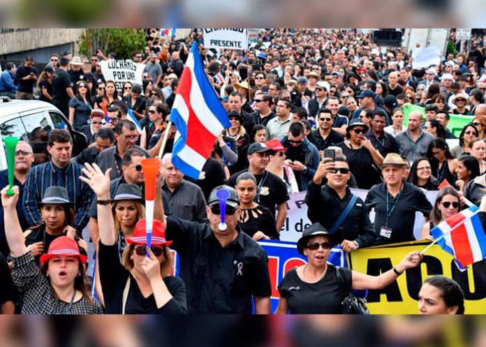 r_V5NPPZL costa rica plan fiscal