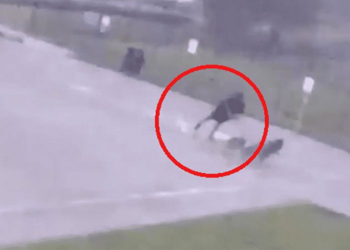 rayo-impacta-joven texas