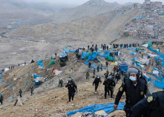 peru, asentamiento, crisis, villa el salvador,