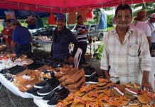 Muchos nicaragüenses visitan el mercadito campesino nicaragua