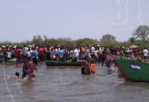 Reñida competencia de remos en playa El Maneadero, Boaco nicaragua