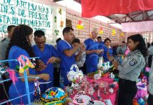 Privados de libertad participan en feria de artesanías en Tipitapa nicaragua