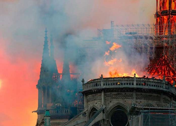 riesgo-de-caer-notre-dame europa