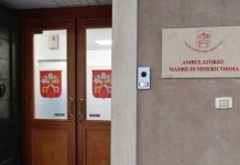 Papa Francisco dona nuevo Centro de atención médica a personas sin hogar en Roma vaticano