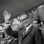 Miles de chilenos recuerdan hoy al presidente Salvador Allende miles