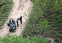 Indocumentado salvadoreño muere bajo custodia policial de EE.UU