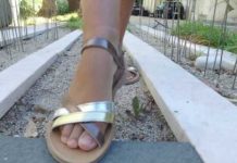 Modelo casi pierde una pierna al usar sandalias de segunda mano reino unido