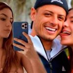 Esposa de «Chicharito», presume su embarazo sin nada puesto desnudo