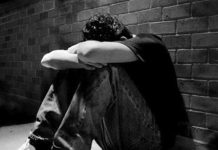Adolescente se quita la vida tras sufrir bullying por ser homosexual inglaterra