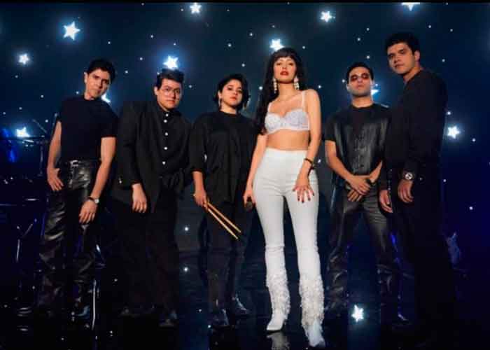 selena-_rl7Gjs8 cine