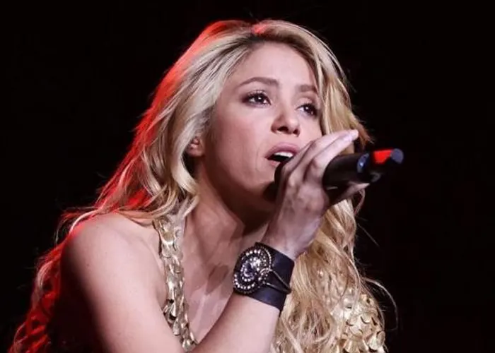 Shakira aprovecha cuarentena para «nutrirse de filosofía» shakira
