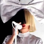 Sia adoptó a uno de sus hijos por ver su historia en un documental sia