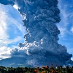 Indonesia en alerta tras erupción del volcán Sinabung erupcion volcanica
