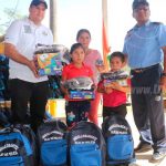 Entregan útiles escolares a hijos e hijas de policías en el Triángulo Minero nicaragua