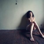 Esto le pasa a tu cerebro cuando te sumerges en la soledad soledad