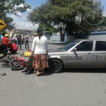 Rodillas lastimadas tras chocar con vehículo en Managua nicaragua