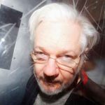 El juicio de Assange se aplaza por un posible caso de coronavirus londres