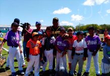 Tipitapa: Impulsan recreación sana con la entrega de útiles deportivos nicaragua