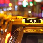 Pareja es captada en pleno apogeo en un taxi mexico