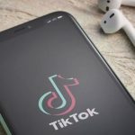 TikTok no quiere en su plataforma contenido de gente «fea, gorda o pobre» videos