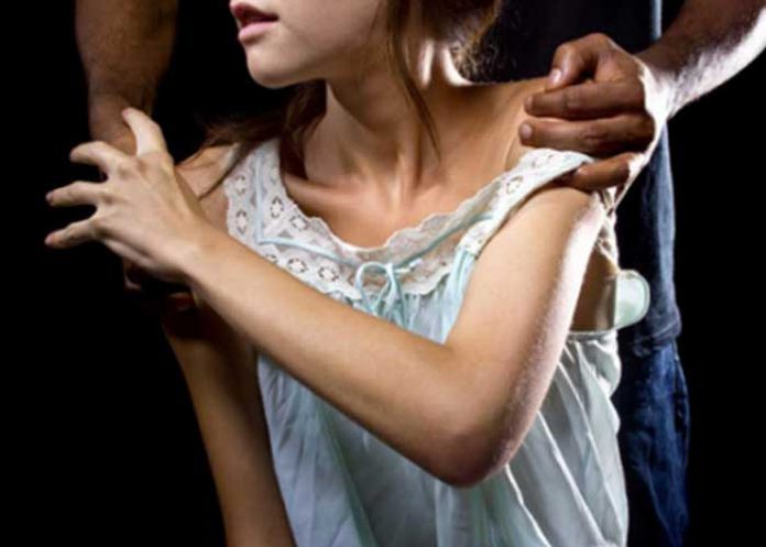 tio-violacion espana