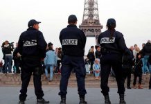 Dos heridos de bala por un tiroteo ante una mezquita en Francia francia