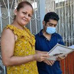 Familias de los barrios 15 de Mayo y Santa Elena, en Managua, reciben títulos nicaragua