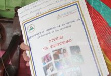 Títulos de propiedad son distribuidos en el barrio Georgino Andrade nicaragua