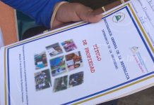Familias reciben sus títulos con alegría en el Distrito V de Managua nicaragua